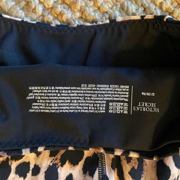 Victoria Secret leggings in leopard Sz 12 - Picture 6 of 6